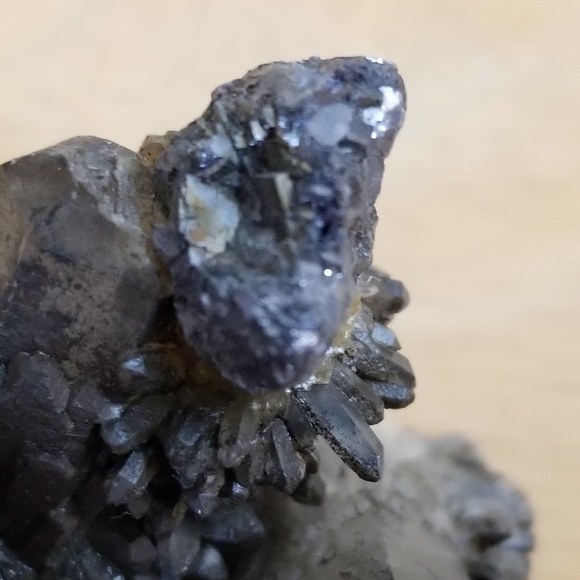 #1131 Rare Collectible Real Black Crystal & Fools - Picture 5 of 13